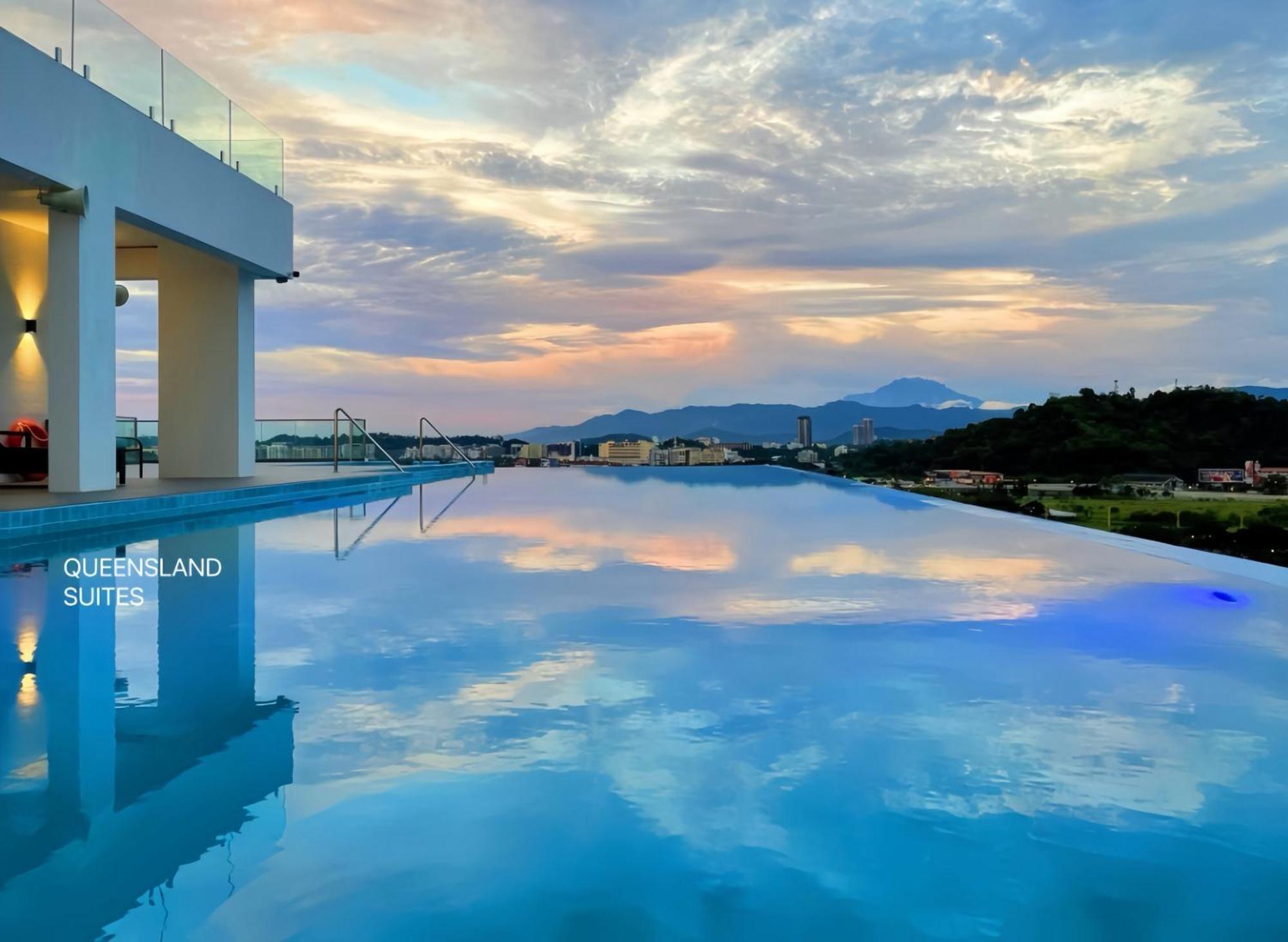 Queensland Suites At Aru Suites, Кота Кинабалу Екстериор снимка